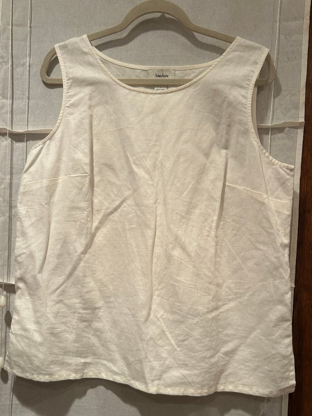 Neiman Marcus Ivory / Off White Shell / Tank / Sleeveless Top Size L
